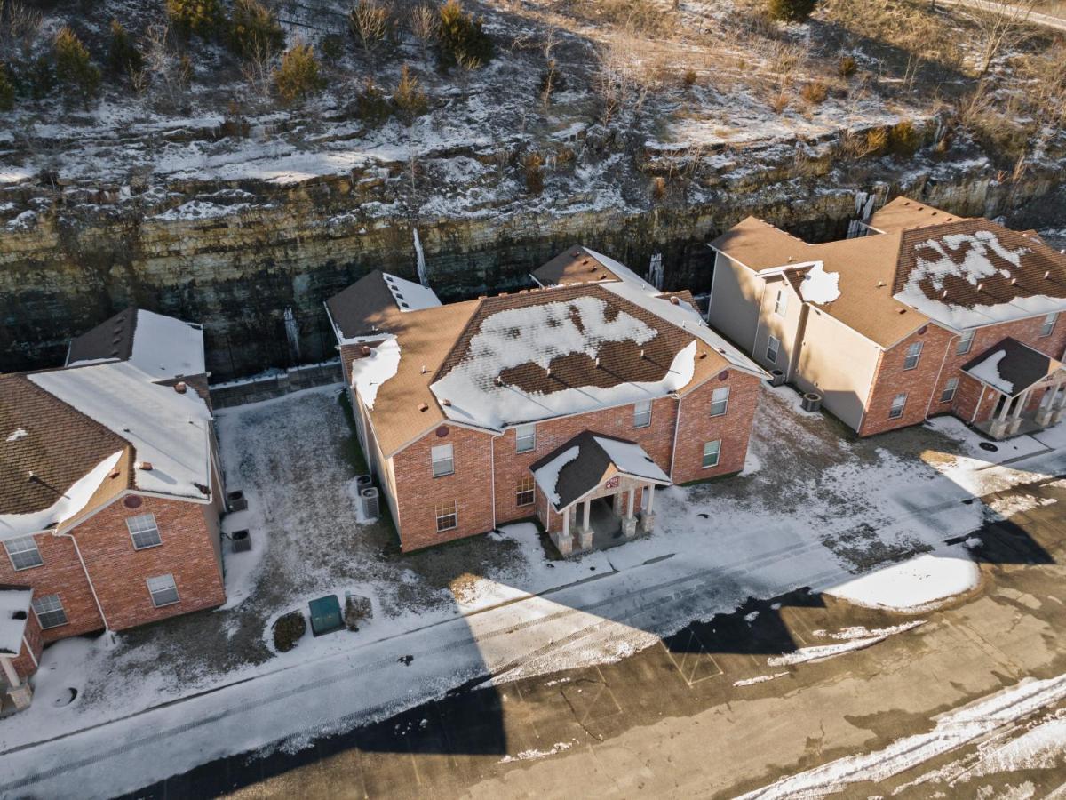 The Farmhouse Брэнсон Экстерьер фото